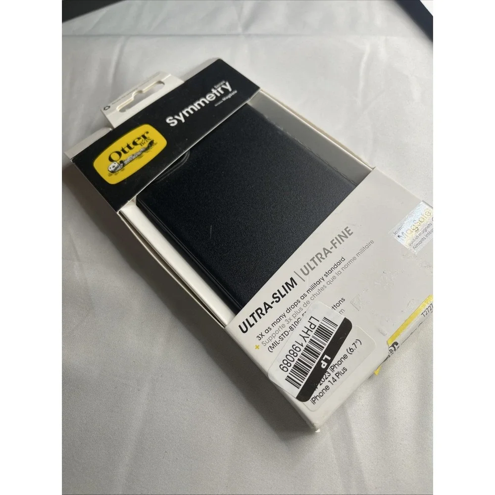 OtterBox Symmetry Series Apple iPhone 14 Plus ‎ MagSafe Black